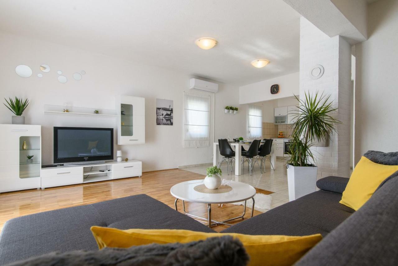 Apartmani Ville Vengo Trogir Kültér fotó